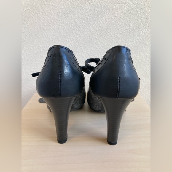 Dexflex Comfort Black and Herringbone Women's Pumps/Heels - Picture 4 of 11